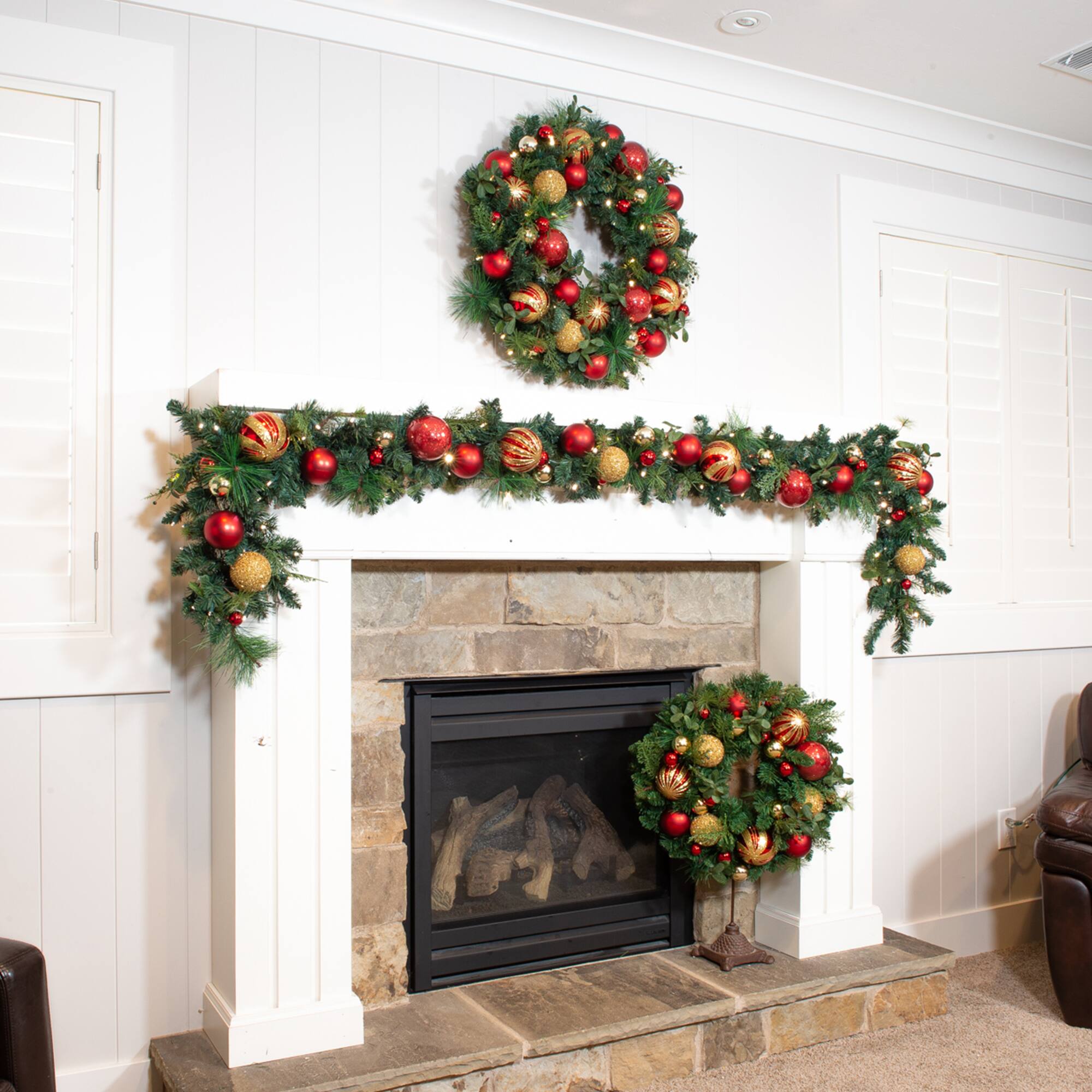 Village Lighting 30" Pre-Lit Christmas Classic Wreath, Clear LED Lights